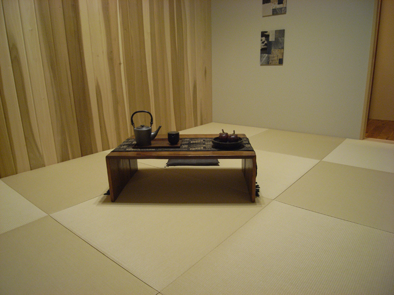 采用目積-葉綠。